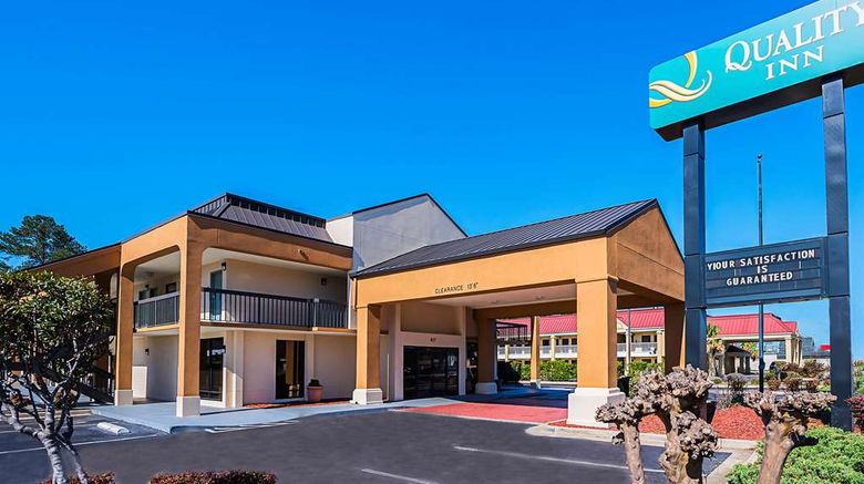 <b>Quality Inn Exterior</b>. Images powered by <a href="https://iceportal.shijigroup.com/" title="IcePortal" target="_blank">IcePortal</a>.