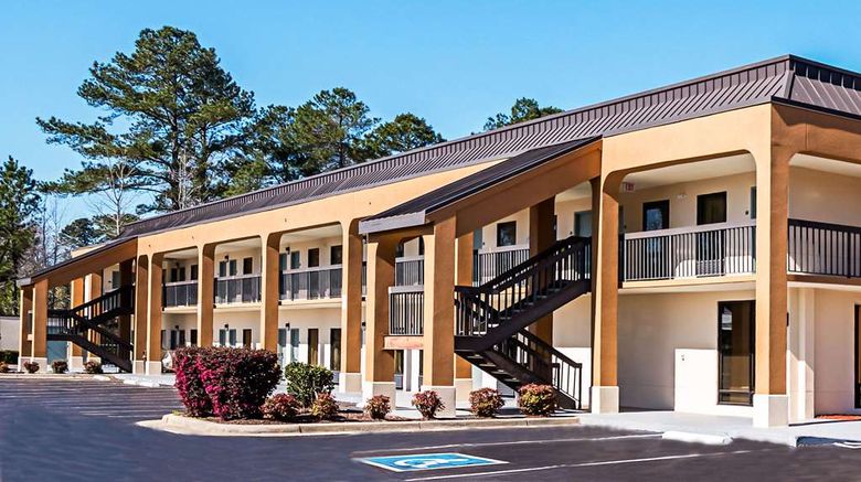 <b>Quality Inn Exterior</b>. Images powered by <a href="https://iceportal.shijigroup.com/" title="IcePortal" target="_blank">IcePortal</a>.