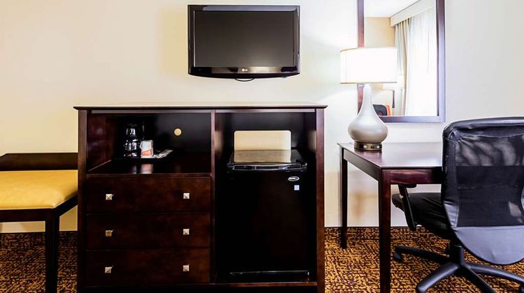 Quality Inn Room