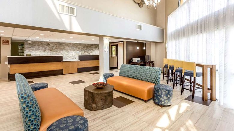 <b>Quality Inn at Carowinds Lobby</b>. Images powered by <a href="https://iceportal.shijigroup.com/" title="IcePortal" target="_blank">IcePortal</a>.