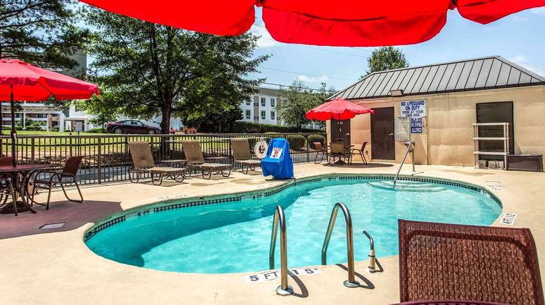 <b>Quality Inn at Carowinds Pool</b>. Images powered by <a href="https://iceportal.shijigroup.com/" title="IcePortal" target="_blank">IcePortal</a>.