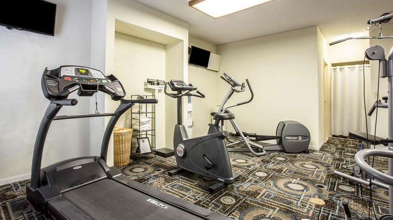 <b>Clarion Inn Health</b>. Images powered by <a href="https://iceportal.shijigroup.com/" title="IcePortal" target="_blank">IcePortal</a>.
