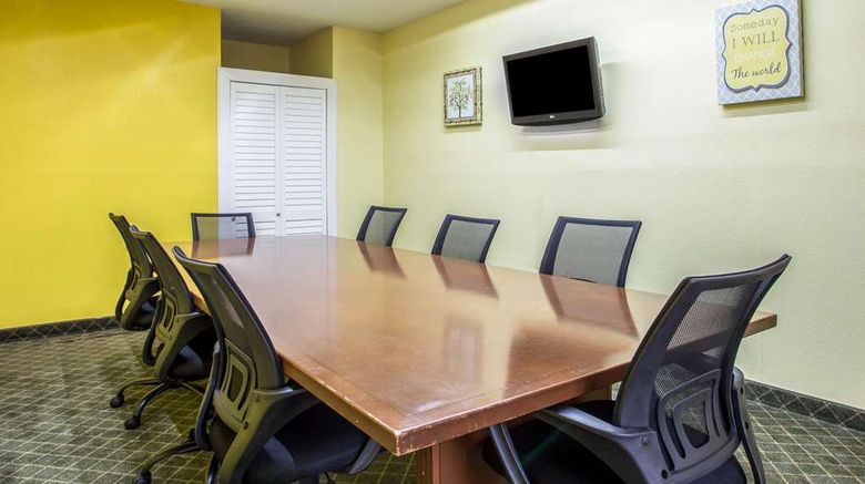 <b>Clarion Inn Meeting</b>. Images powered by <a href="https://iceportal.shijigroup.com/" title="IcePortal" target="_blank">IcePortal</a>.