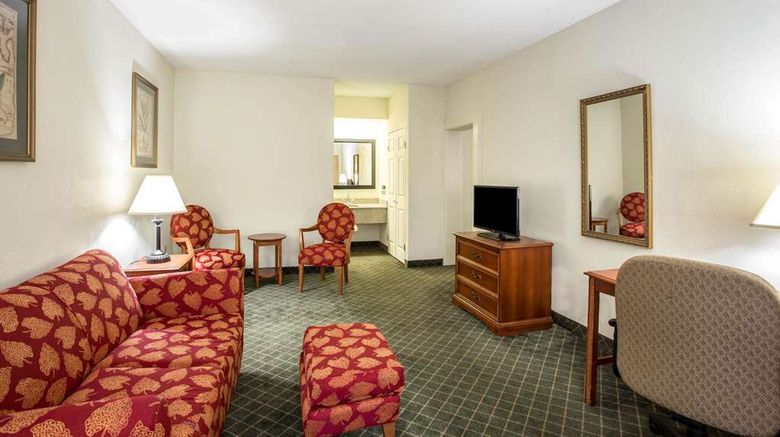 <b>Clarion Inn Suite</b>. Images powered by <a href="https://iceportal.shijigroup.com/" title="IcePortal" target="_blank">IcePortal</a>.