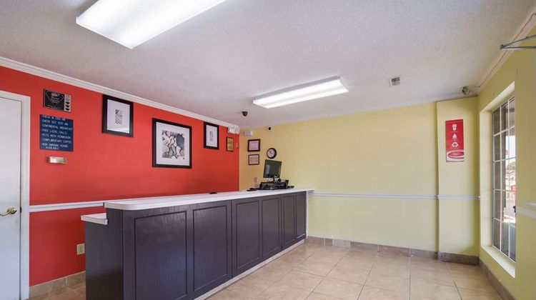 Econo Lodge Santee Lobby