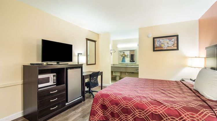 Econo Lodge Santee Room
