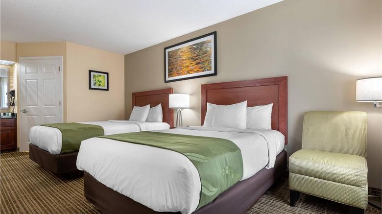 <b>Quality Inn Room</b>. Images powered by <a href="https://iceportal.shijigroup.com/" title="IcePortal" target="_blank">IcePortal</a>.