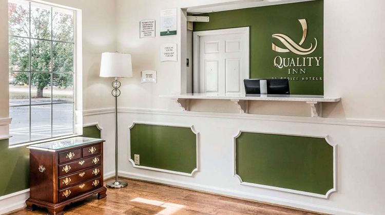 Quality Inn Lobby