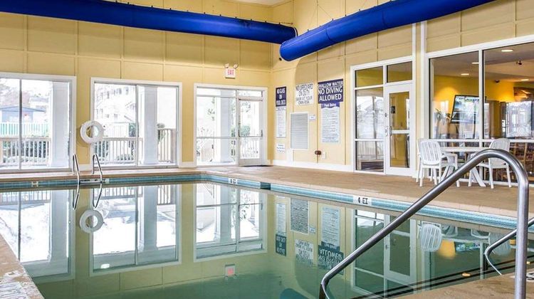 Harbour Lights Pool