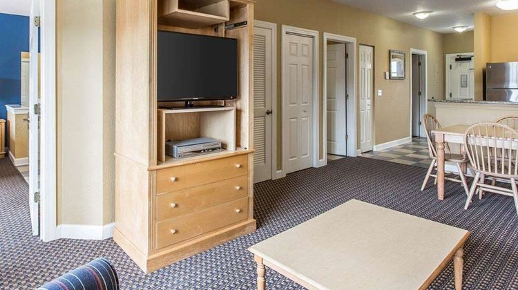 Harbour Lights Suite