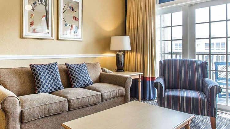 Harbour Lights Suite