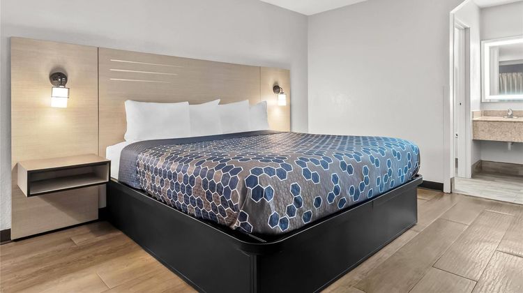 Rodeway Inn Room