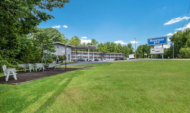 Rodeway Inn Anderson Exterior