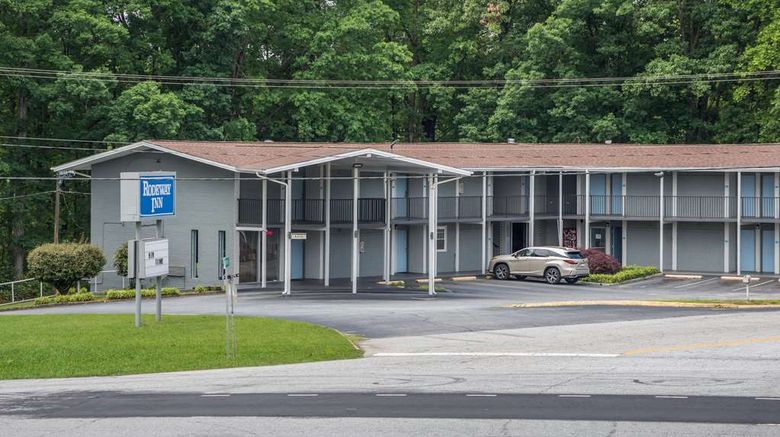 <b>Rodeway Inn Anderson Exterior</b>. Images powered by <a href="https://iceportal.shijigroup.com/" title="IcePortal" target="_blank">IcePortal</a>.