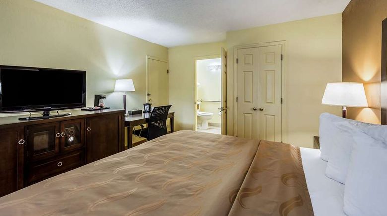 <b>Quality Inn Anderson Room</b>. Images powered by <a href="https://iceportal.shijigroup.com/" title="IcePortal" target="_blank">IcePortal</a>.