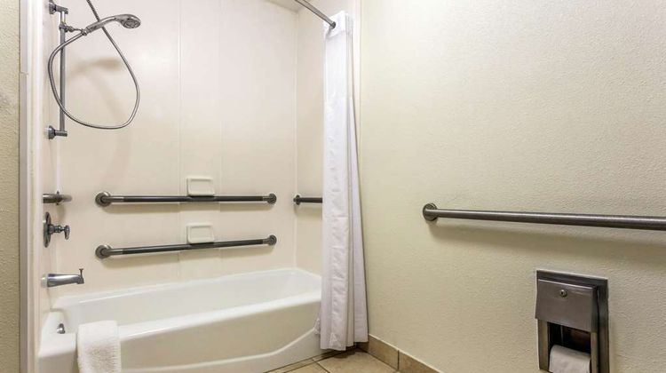 Quality Inn Walterboro Room