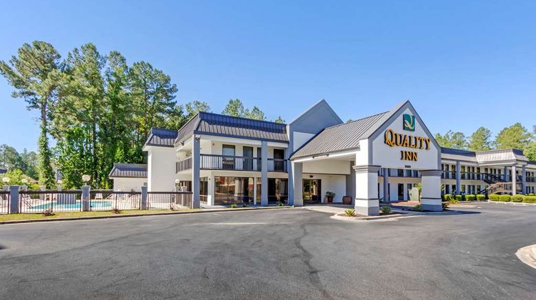 <b>Quality Inn Walterboro Exterior</b>. Images powered by <a href="https://iceportal.shijigroup.com/" title="IcePortal" target="_blank">IcePortal</a>.