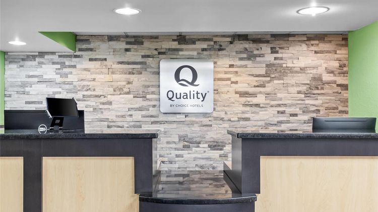 Quality Inn Walterboro Lobby