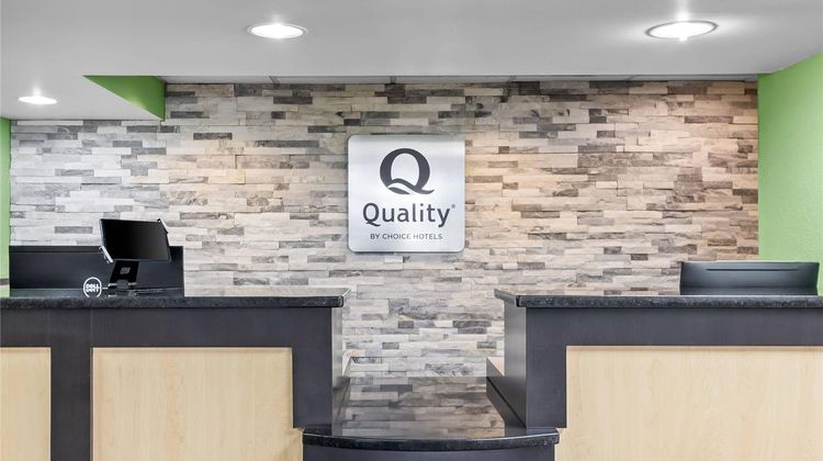 Quality Inn Walterboro Lobby