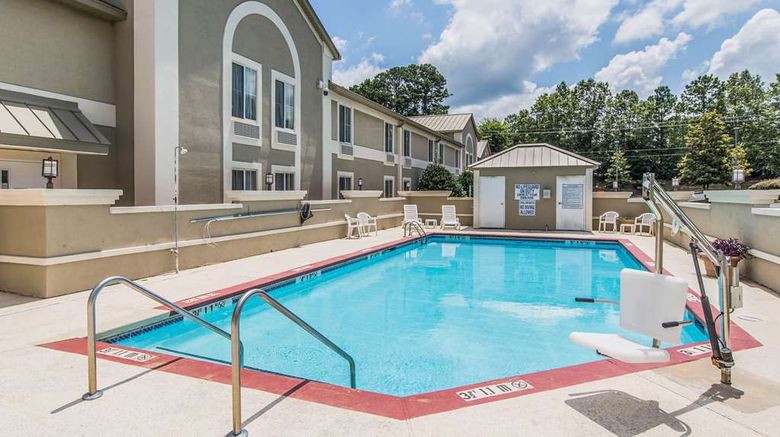 <b>Comfort Inn & Suites Greenwood Pool</b>. Images powered by <a href="https://iceportal.shijigroup.com/" title="IcePortal" target="_blank">IcePortal</a>.