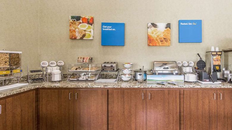 <b>Comfort Inn & Suites Greenwood Restaurant</b>. Images powered by <a href="https://iceportal.shijigroup.com/" title="IcePortal" target="_blank">IcePortal</a>.