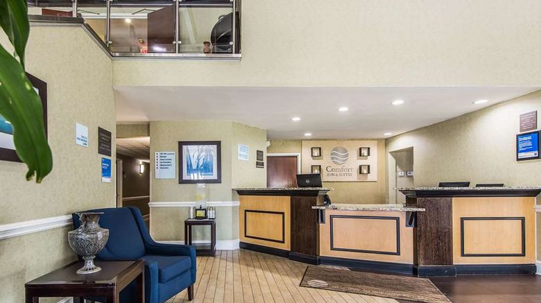 <b>Comfort Inn & Suites Greenwood Lobby</b>. Images powered by <a href="https://iceportal.shijigroup.com/" title="IcePortal" target="_blank">IcePortal</a>.