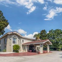 Quality Inn & Suites Charleston North