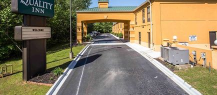 Quality Inn Exterior