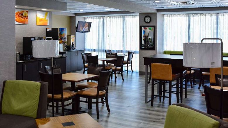 <b>Quality Inn Restaurant</b>. Images powered by <a href="https://iceportal.shijigroup.com/" title="IcePortal" target="_blank">IcePortal</a>.