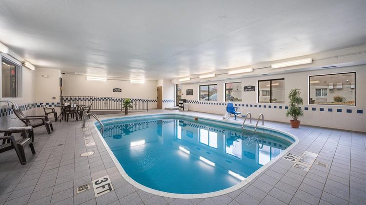 Quality Inn and Suites Sioux Falls South Pool