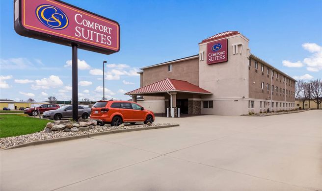 Comfort Suites Sioux Falls Mall District Exterior