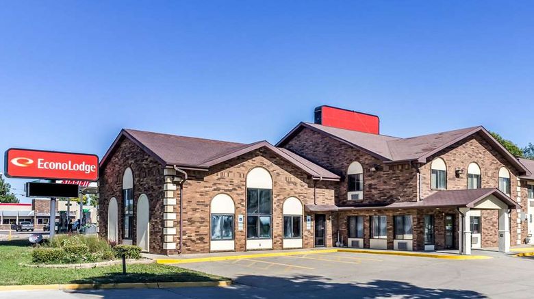 Econo Lodge Sioux Falls North Exterior. Images powered by <a href="https://iceportal.shijigroup.com" target="_blank" rel="noopener">Ice Portal</a>.
