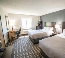 Quality Inn & Suites Room