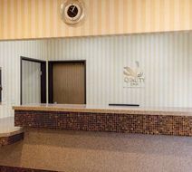 Quality Inn Brookings Lobby