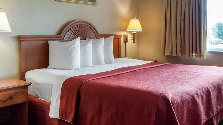 <b>Quality Inn Brookings Room</b>. Images powered by <a href="https://iceportal.shijigroup.com/" title="IcePortal" target="_blank">IcePortal</a>.