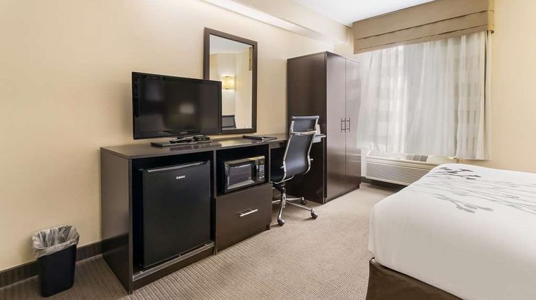 <b>Sleep Inn Sioux Falls Airport Room</b>. Images powered by <a href="https://iceportal.shijigroup.com/" title="IcePortal" target="_blank">IcePortal</a>.
