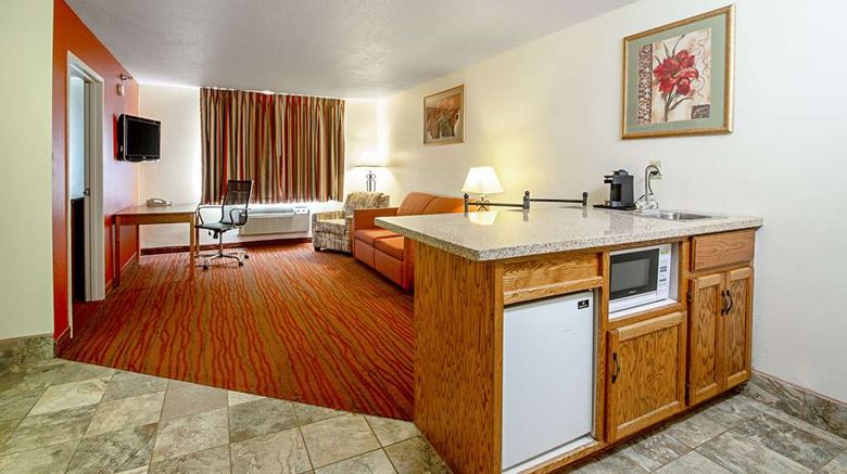 <b>Quality Inn Aberdeen Suite</b>. Images powered by <a href="https://iceportal.shijigroup.com/" title="IcePortal" target="_blank">IcePortal</a>.