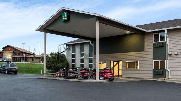 Quality Inn Exterior