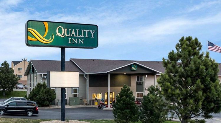 Quality Inn Exterior