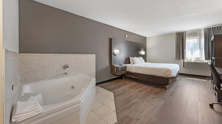 Quality Inn Room