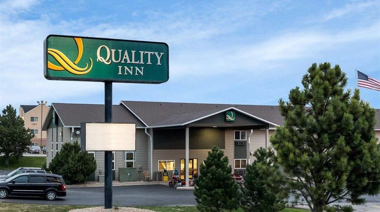 Quality Inn Exterior