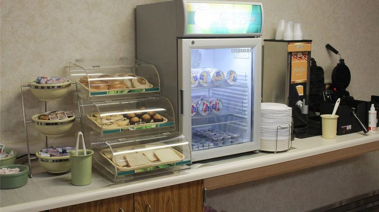 <b>Quality Inn Restaurant</b>. Images powered by <a href="https://iceportal.shijigroup.com/" title="IcePortal" target="_blank">IcePortal</a>.