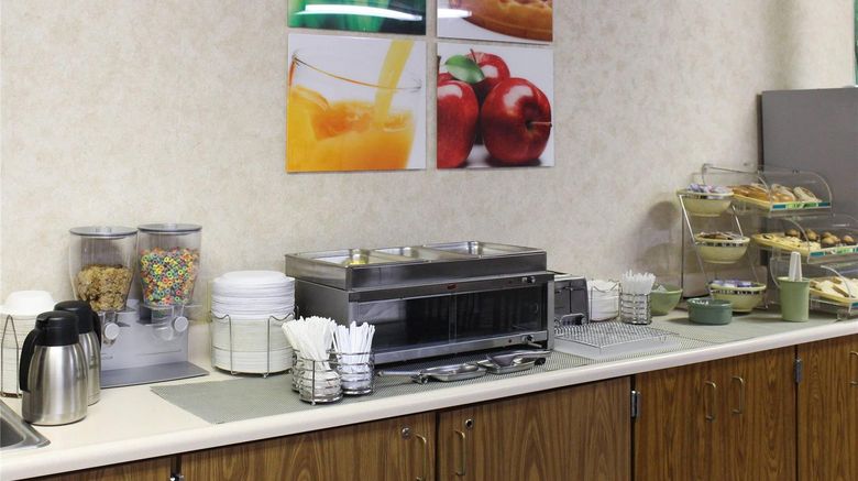 <b>Quality Inn Restaurant</b>. Images powered by <a href="https://iceportal.shijigroup.com/" title="IcePortal" target="_blank">IcePortal</a>.