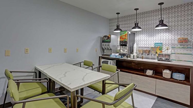 Quality Inn Pierre Restaurant