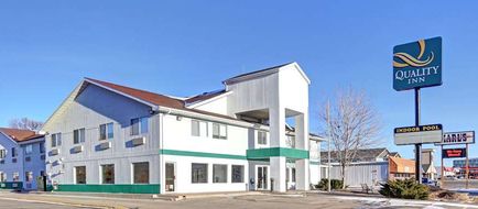 Quality Inn Pierre Exterior