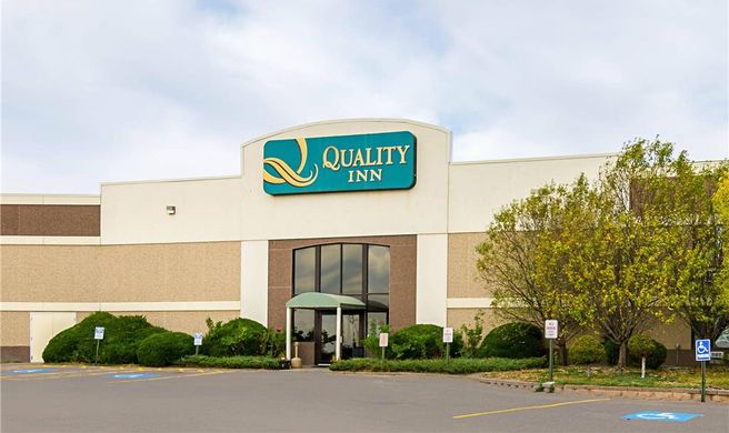 Quality Inn Rosebud Casino Exterior
