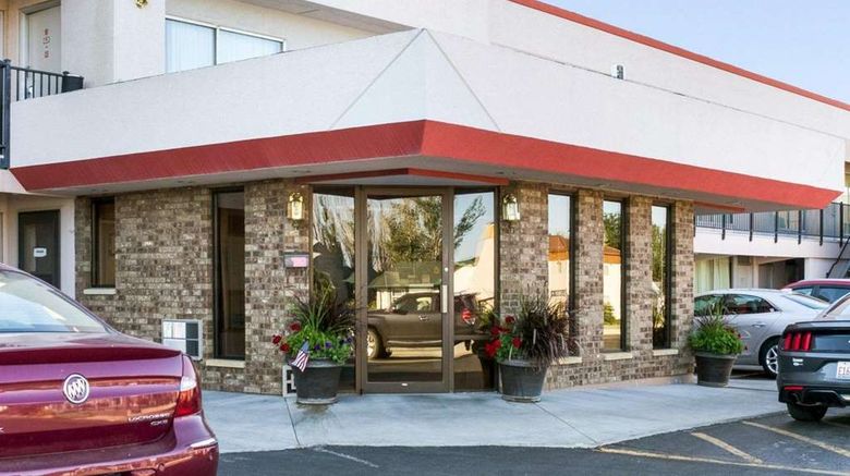 <b>Econo Lodge Wall Exterior</b>. Images powered by <a href="https://iceportal.shijigroup.com/" title="IcePortal" target="_blank">IcePortal</a>.