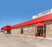 Econo Lodge Inn & Suites, Brookings Exterior