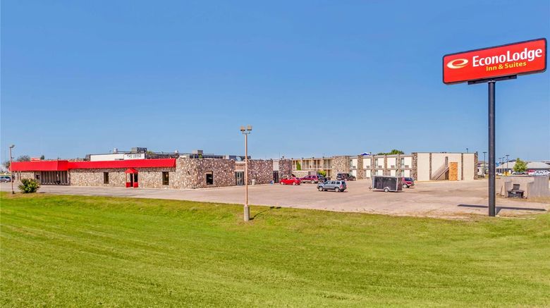 Econo Lodge Inn  and  Suites, Brookings Exterior. Images powered by <a href="https://iceportal.shijigroup.com" target="_blank" rel="noopener">Ice Portal</a>.