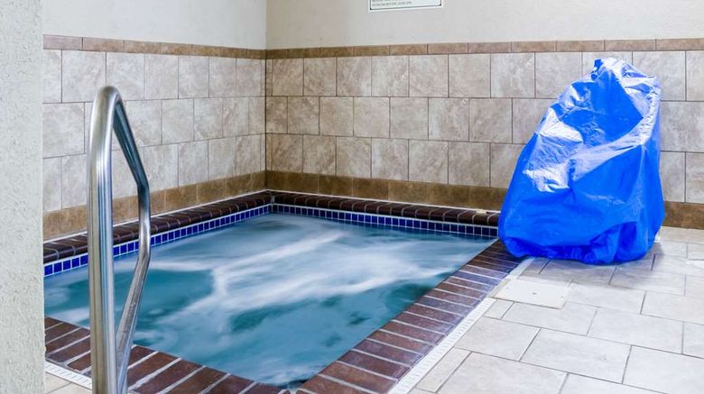 <b>Clarion Pointe Sioux Falls Airport Pool</b>. Images powered by <a href="https://iceportal.shijigroup.com/" title="IcePortal" target="_blank">IcePortal</a>.